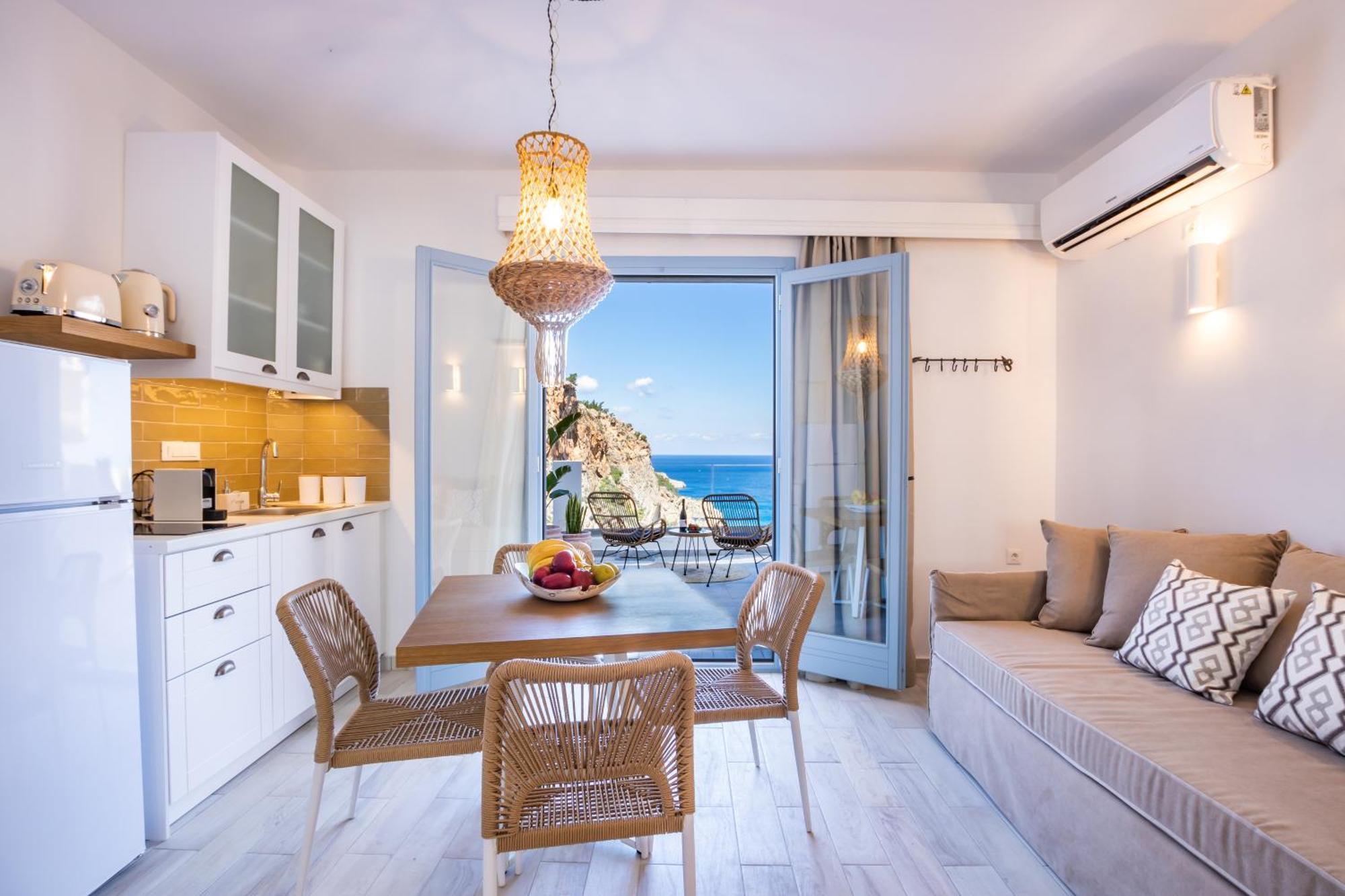 Yploui Suites Karpatos Zewnętrze zdjęcie
