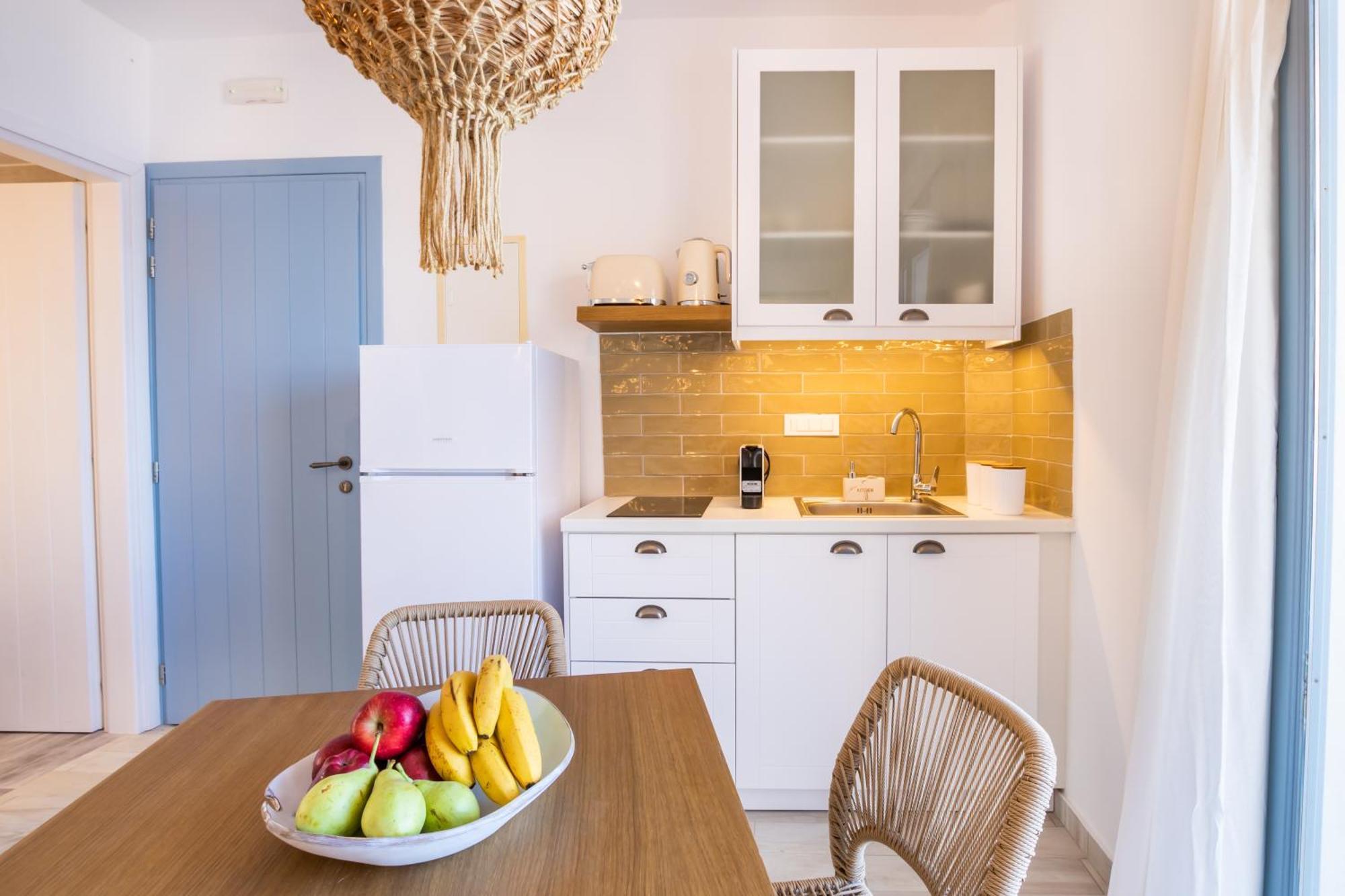 Yploui Suites Karpatos Zewnętrze zdjęcie