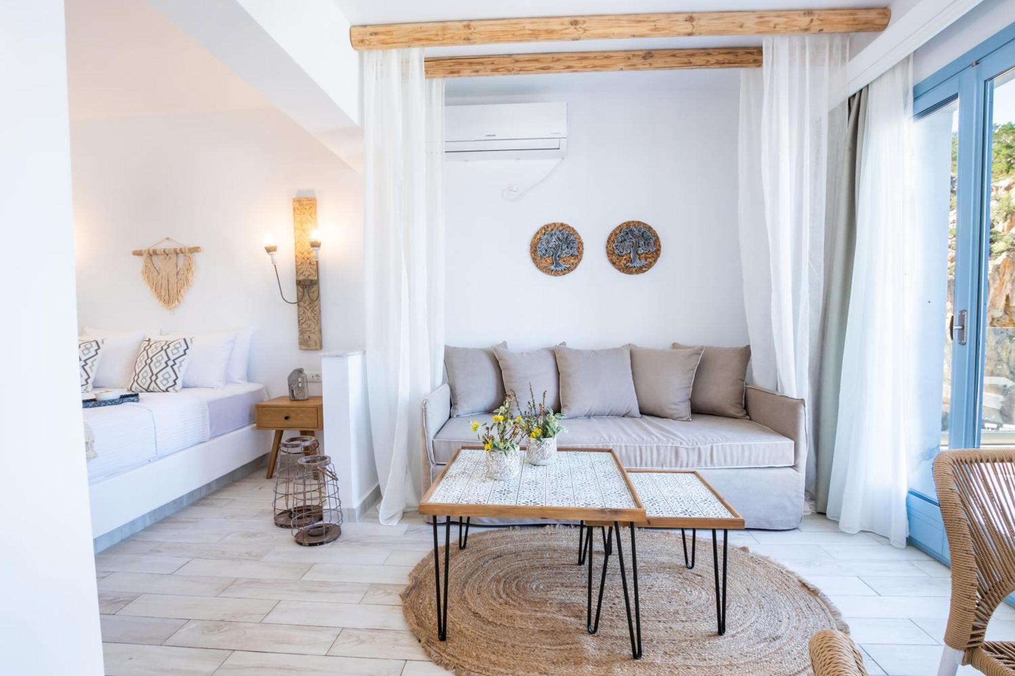 Yploui Suites Karpatos Zewnętrze zdjęcie
